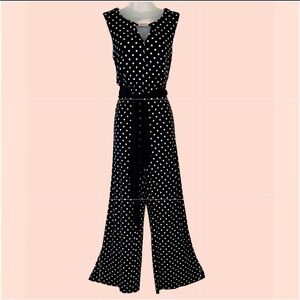 Dressbarn Woman’s Black and White Dotted Stretchy Sleeveless Jumper / Size 8